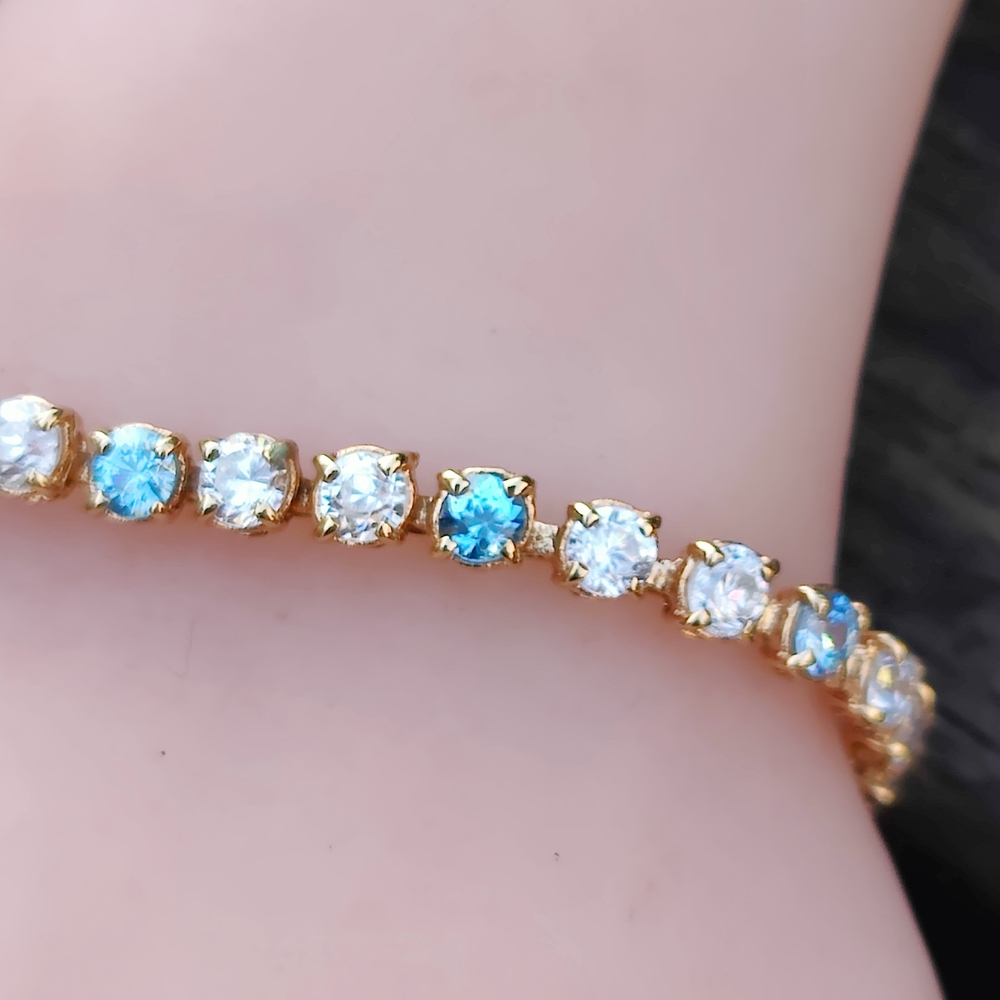 Vintage Gold and Blue Crystal Bracelet - Picture 3 of 7